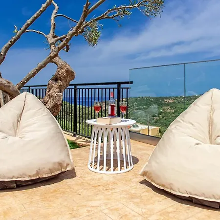 Oasis, Luxury Villa