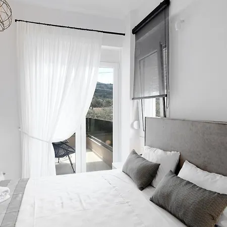 Oasis, Luxury Villa